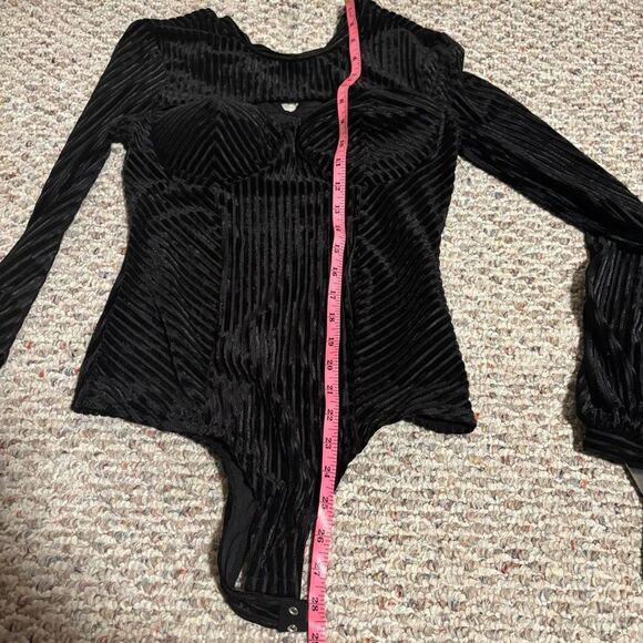 NWT Lulus Always Alluring Striped Velvet Cutout Bustier Bodysuit- Size Small - Picture 11 of 13